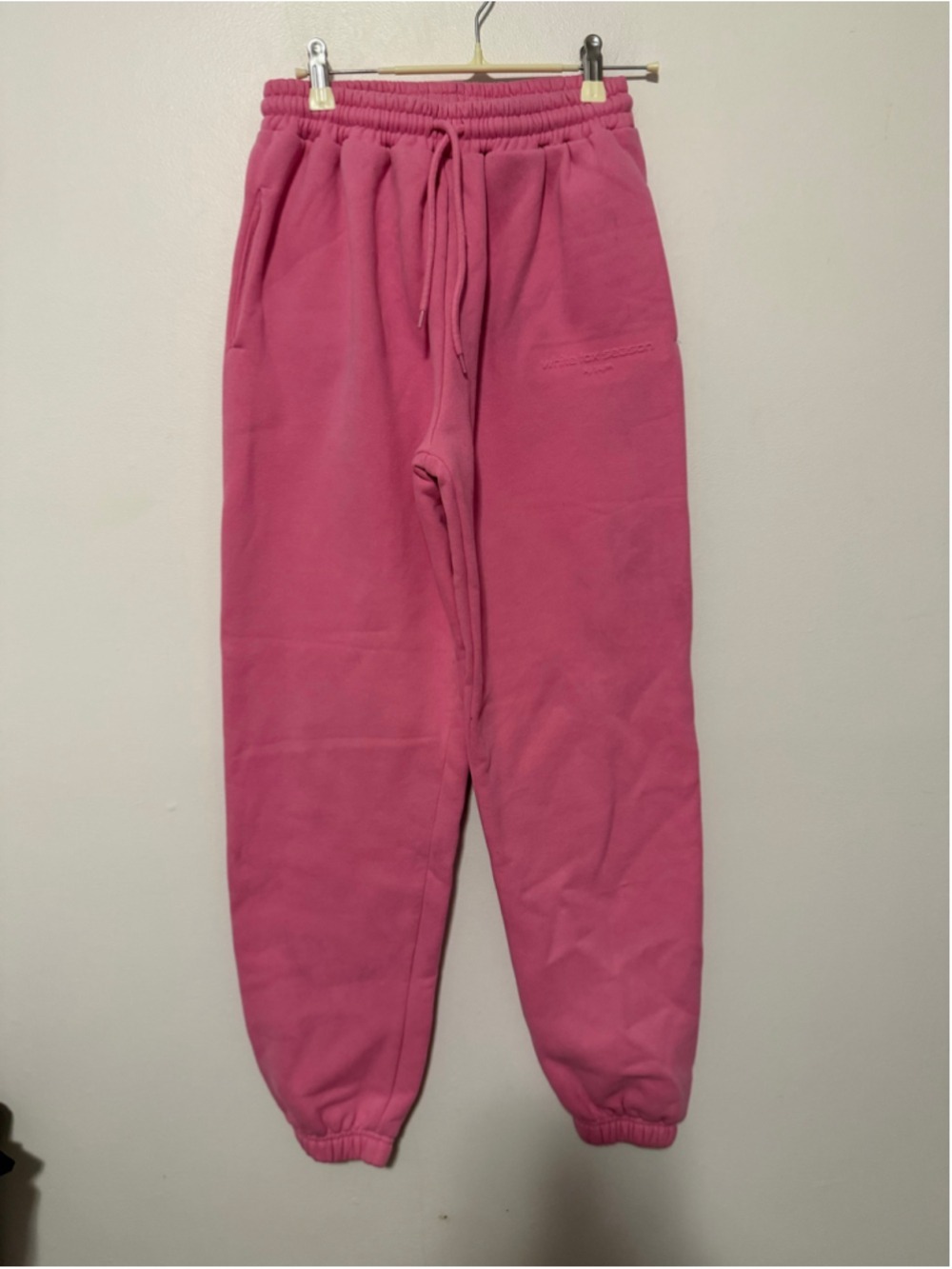 White Fox Season Women’s Pink Fleece Jogger Sweatpants Logo Cuffed - Picture 2 of 5
